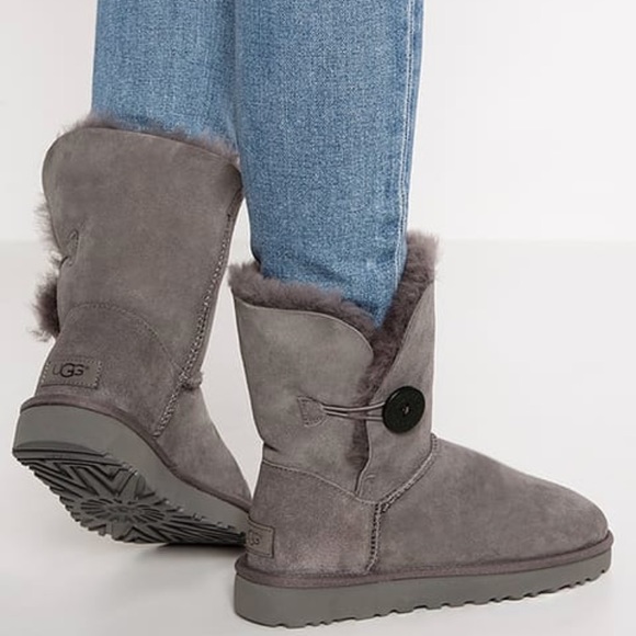short grey ugg boots